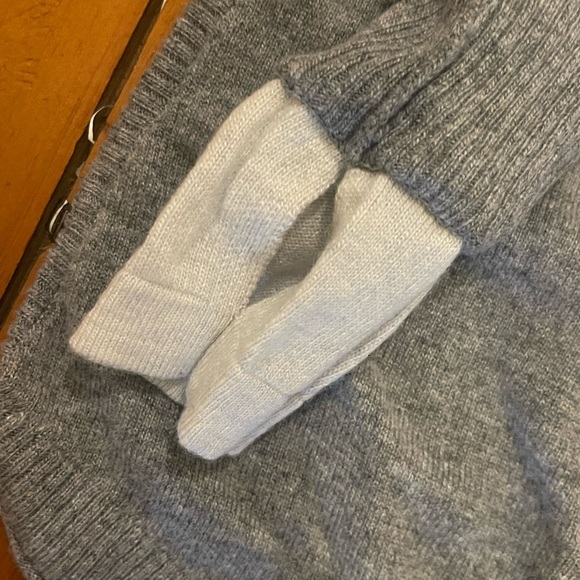 Noble Outfitters Equestrian Apparel Wool Sweater - Picture 3 of 4